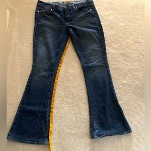 Paige bootcut blue jeans